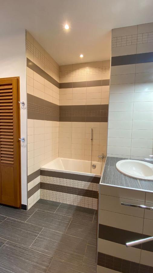 T3 De 140M2 Pour 7 Pers- Extra Centre Ajaccio - A 5 Min A Pied Des Plages - Classe 5 Etoiles - Casa Di Artisti ภายนอก รูปภาพ